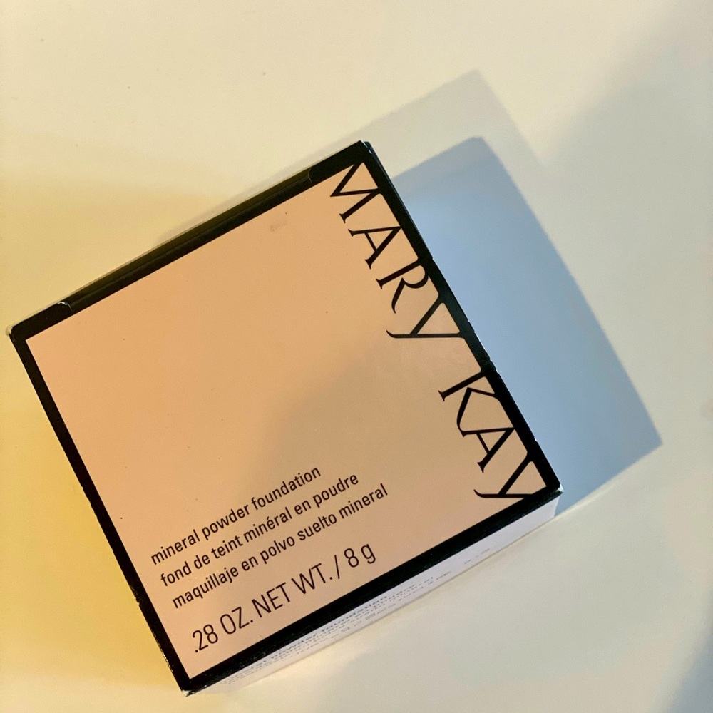 Mary Kay Mineral Powder Foundation Beige 2
